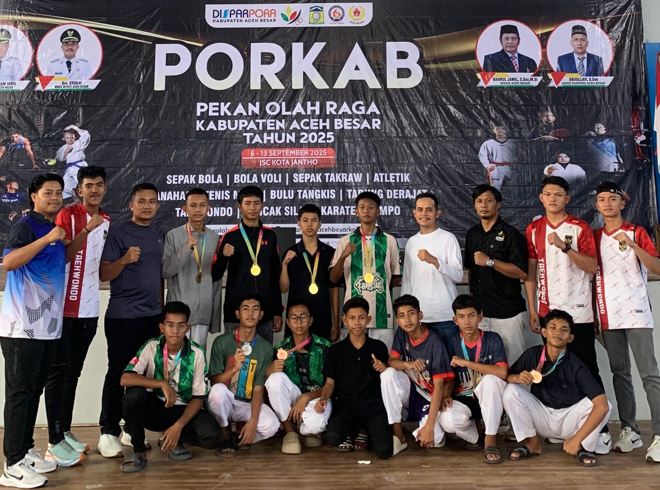 Santri Pesantren Imam Syafi’i Raih 16 Medali di PORKAB Aceh Besar 2025